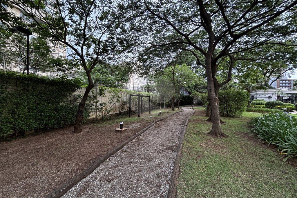 Apartamento para alugar com 3 suítes em Vila Romana, São Paulo, SP