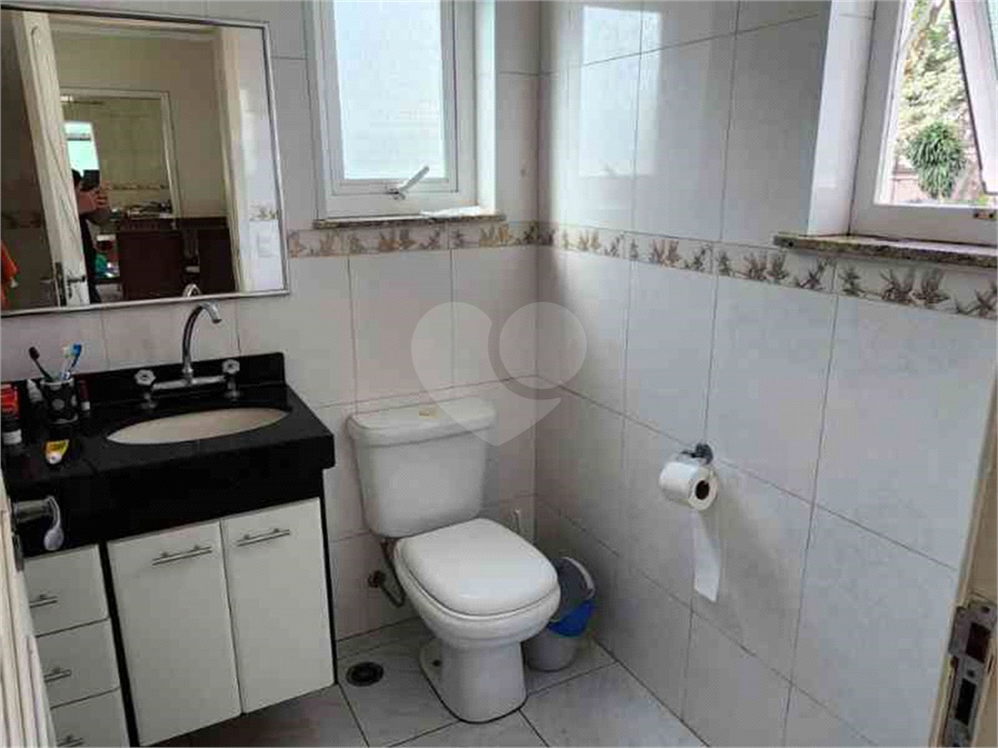 Casa à venda com 3 suítes no condomínio Quinta de Santo Antônio, São Paulo - SP