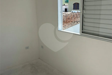 Sobrado à venda com 3 quartos, sendo 1 suíte,  em Calmon Viana, Poá, SP