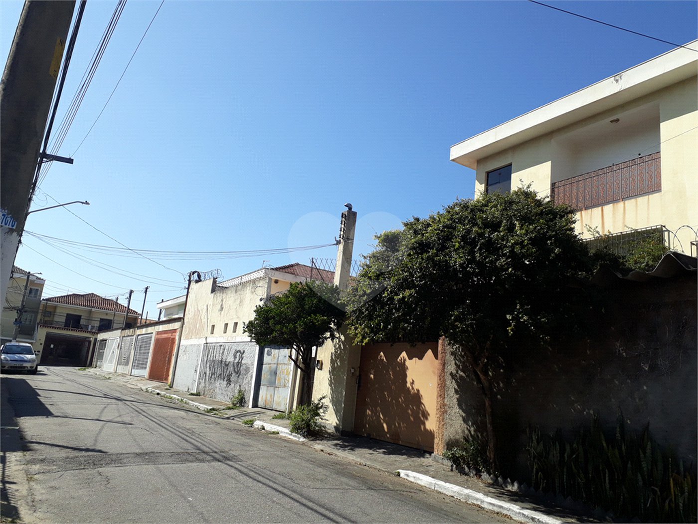 Sobrado à venda com 4 quartos, sendo 1 suíte, em Vila Constança, São Paulo, SP
