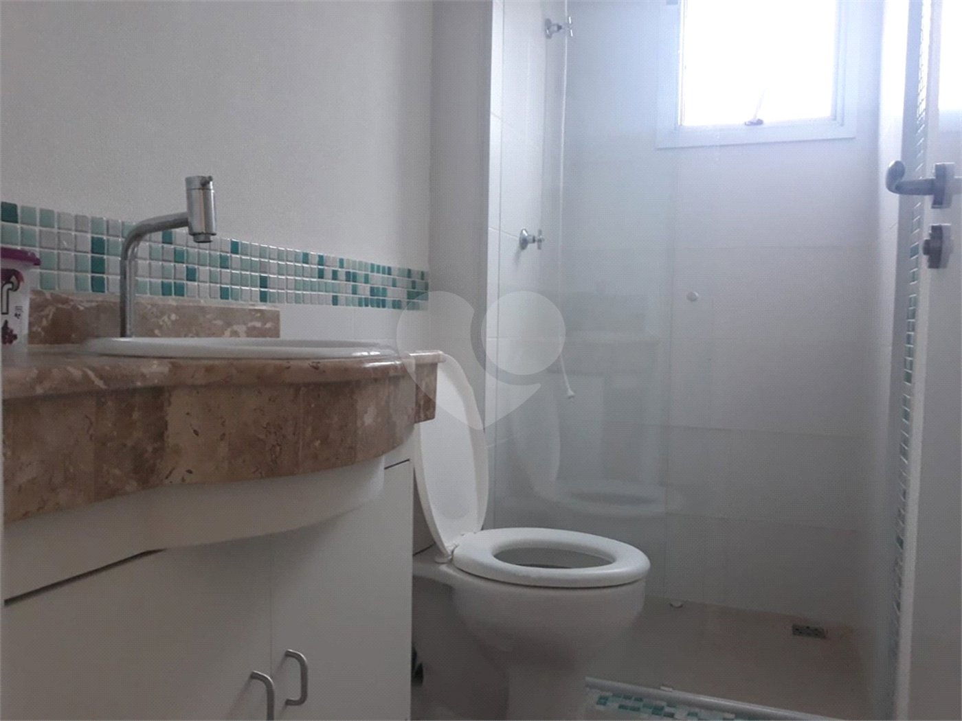 Apartamento à venda com 2 quartos, sendo 1 suíte,  em Jardim Brasil, São Roque, SP
