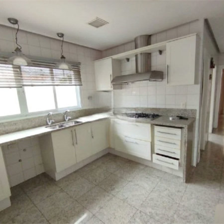 Casa à venda com 5 quartos, sendo 4 suítes,  em Parque dos Príncipes, São Paulo, SP