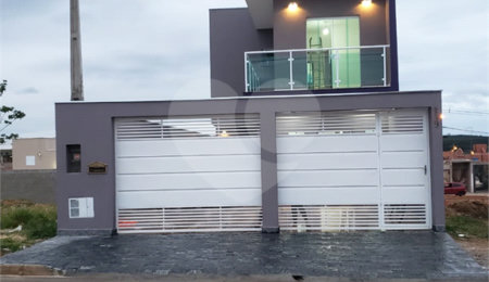 Sobrado à venda com 3 quartos, sendo 1 suíte,  em Residencial Jardim Nathália, Sorocaba, SP