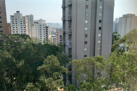 Apartamento à venda com 4 suítes em Vila Suzana, São Paulo, SP