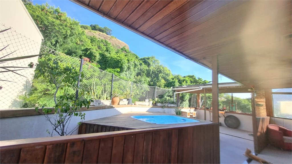 Casa de Vila à venda com 3 quartos, sendo 2 suítes,  em Tijuca, Rio de Janeiro, RJ