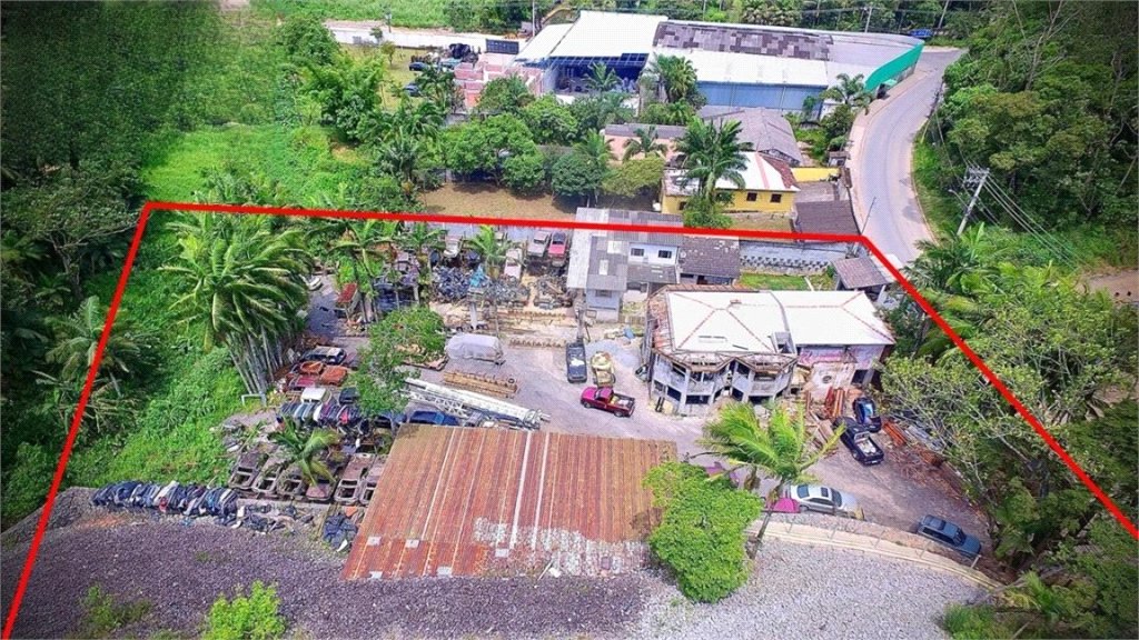 Terreno para alugar com 2 quartos, sendo 1 suíte, em Roncon, Ribeirão Pires, SP