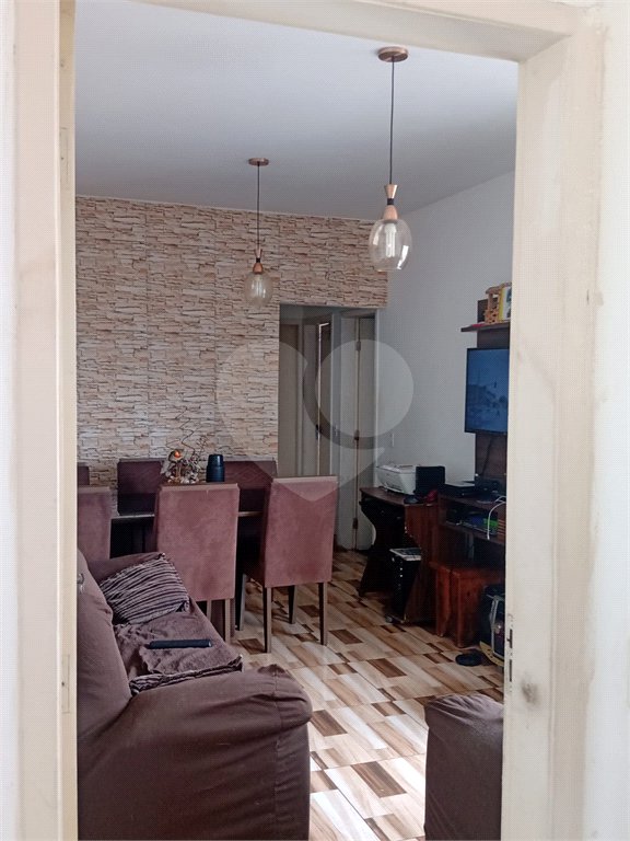 Apartamento à venda com 2 quartos em Vila Caputera, Mogi das Cruzes, SP