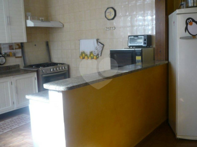 Sobrado à venda com 4 quartos, sendo 2 suítes,  em Vila Paulicéia, São Paulo, SP