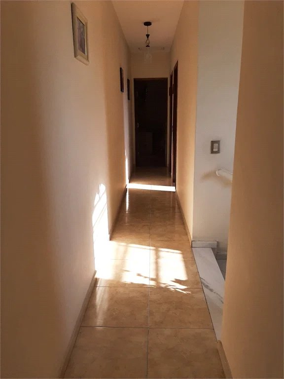 Sobrado à venda com 4 quartos, sendo 2 suítes, em Jardim Ester, São Paulo, SP