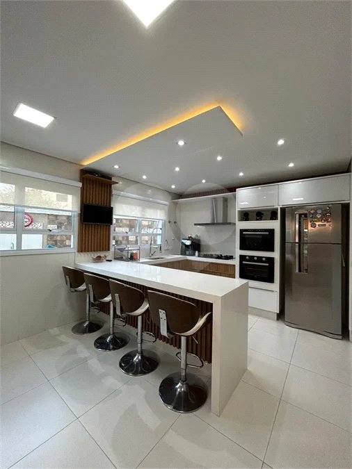 Casa à venda com 4 suítes no condomínio Residencial Jabuticabeiras, São Paulo - SP