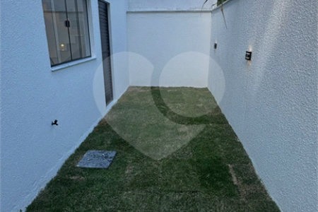 Casa à venda com 3 quartos, sendo 1 suíte, no condomínio Parque Guará, Rio de Janeiro - RJ
