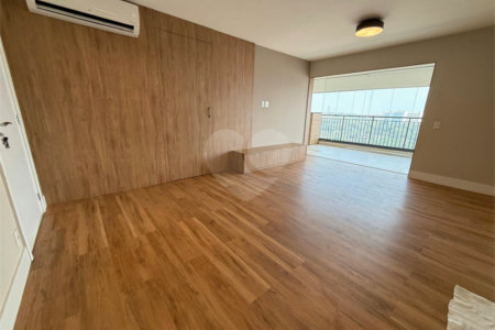 Apartamento à venda com 4 quartos, sendo 3 suítes, em Santo Amaro, São Paulo, SP