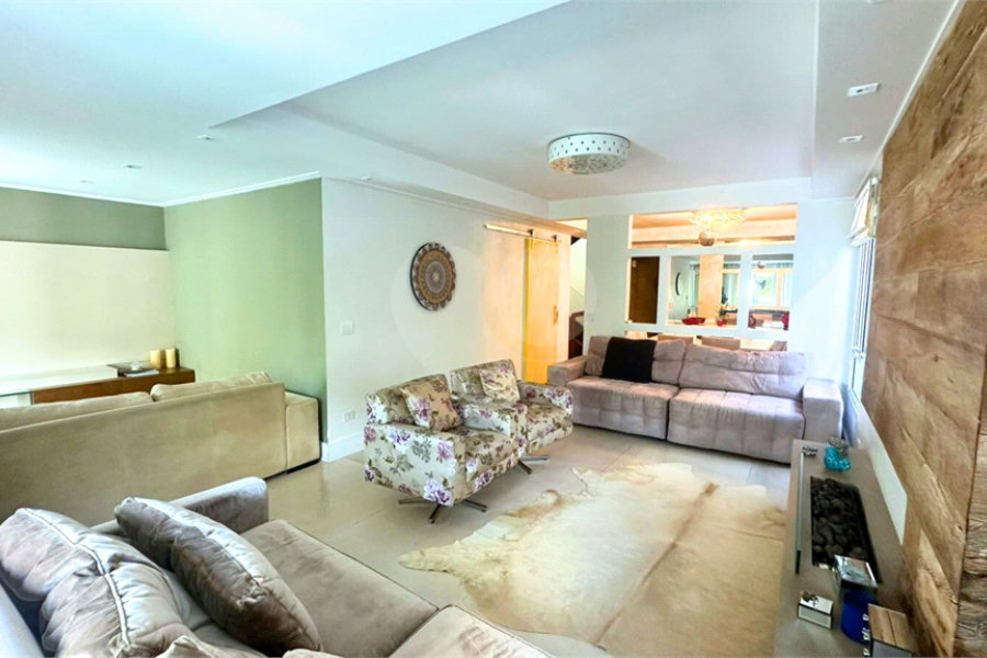 Casa à venda com 3 quartos, sendo 1 suíte,  em Horto Florestal, São Paulo, SP
