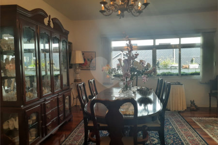 Casa à venda com 4 quartos, sendo 3 suítes,  em Jardim Marajoara, São Paulo, SP