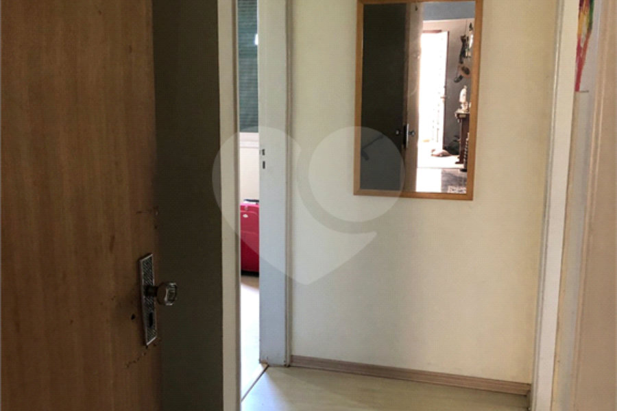 Sobrado à venda com 5 quartos, sendo 1 suíte,  em Jardim São Bento, São Paulo, SP