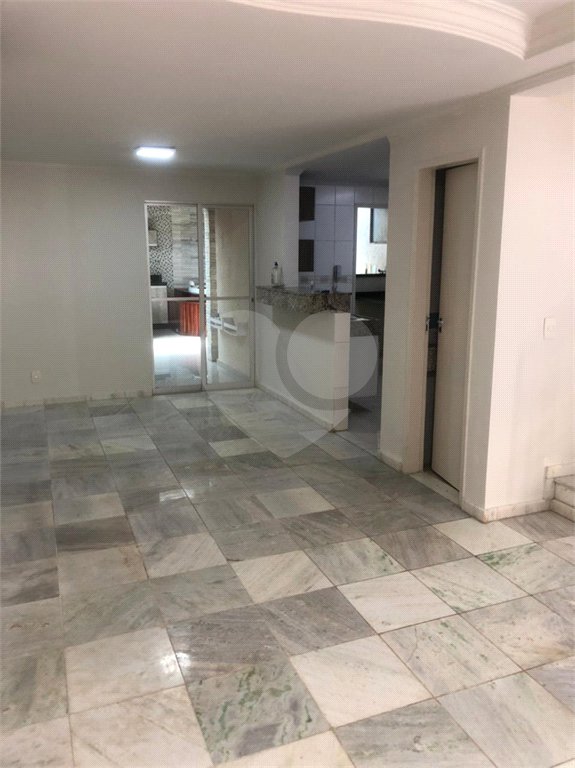 Casa à venda ou para alugar com 4 quartos, sendo 1 suíte, no condomínio Village Jardim Versailles, Jundiaí - SP
