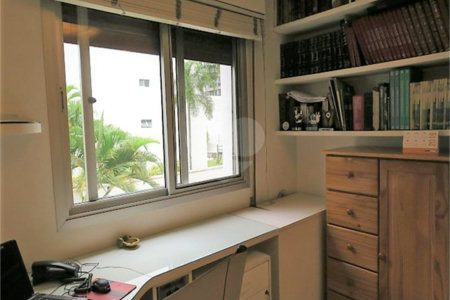 Apartamento à venda com 3 quartos, sendo 1 suíte,  em Real Parque, São Paulo, SP