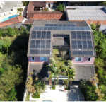 Casa à venda com 9 quartos, sendo 8 suítes, no condomínio Village Elisabete, Rio de Janeiro - RJ