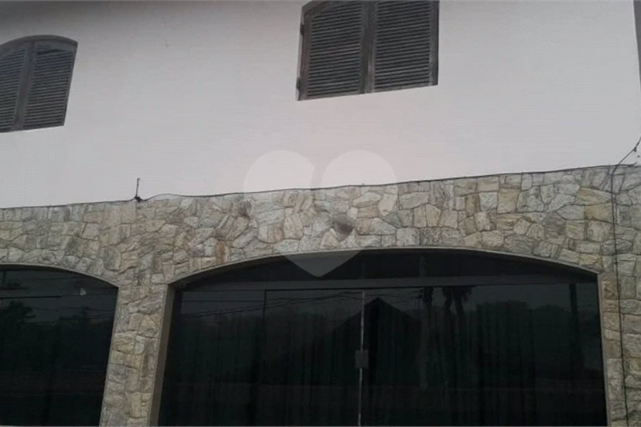 Sobrado à venda com 6 quartos, sendo 1 suíte,  em Horto, São Paulo, SP