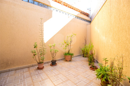 Sobrado à venda com 3 quartos, sendo 1 suíte, em Jardim Prudência, São Paulo, SP