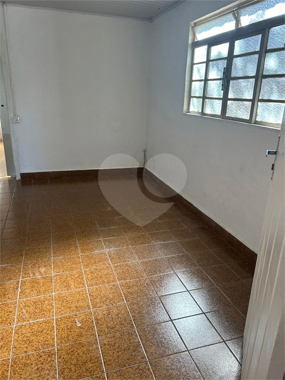 Casa para alugar com 6 quartos, sendo 3 suítes, no Centro, São Manuel, SP