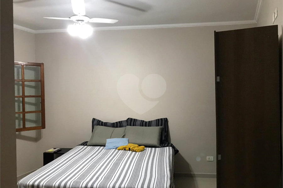Sobrado à venda com 3 suítes em Tremembé, São Paulo, SP