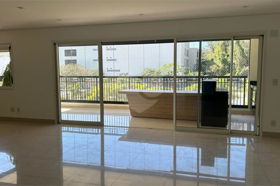 Apartamento para alugar com 3 suítes em Santana, São Paulo, SP