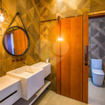 Casa à venda com 3 quartos, sendo 2 suítes, no condomínio Residencial Mont'alcino, Valinhos - SP