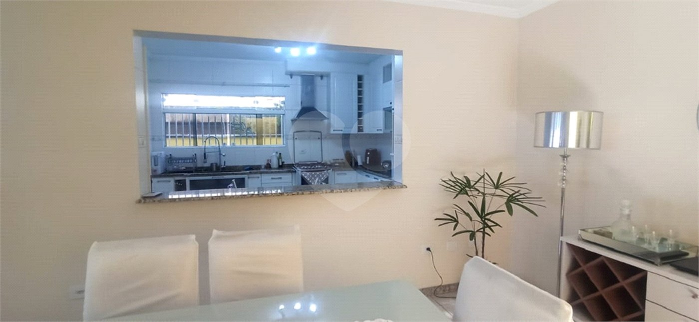 Sobrado à venda com 3 suítes em Vila Mazzei, São Paulo, SP