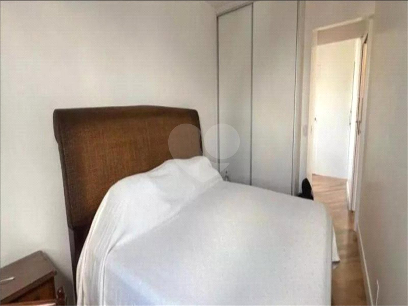 Apartamento à venda com 3 quartos, sendo 1 suíte, em Moema, São Paulo, SP