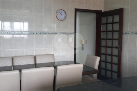 Sobrado à venda com 3 quartos, sendo 1 suíte, em Vila Ema, São Paulo, SP
