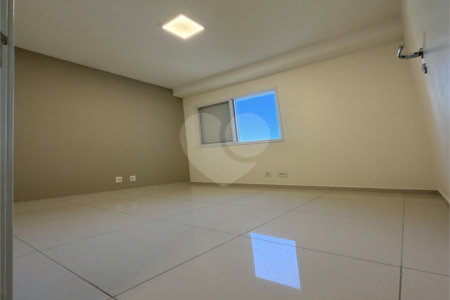Apartamento para alugar com 2 quartos, sendo 1 suíte,  em Vila Suissa, Mogi das Cruzes, SP