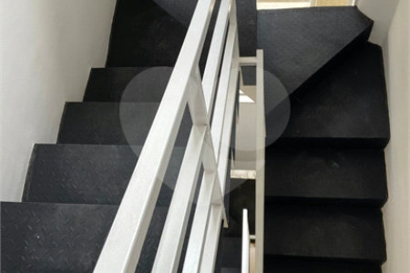 Triplex à venda com 2 quartos, sendo 1 suíte, em Parque dos Eucaliptos, Sorocaba, SP