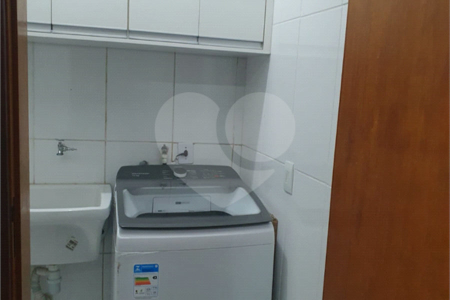 Casa à venda com 2 suítes no condomínio Residencial Maracujás, São Paulo - SP