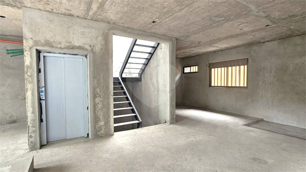 Casa à venda com 4 suítes no condomínio Plm 875, São Paulo - SP