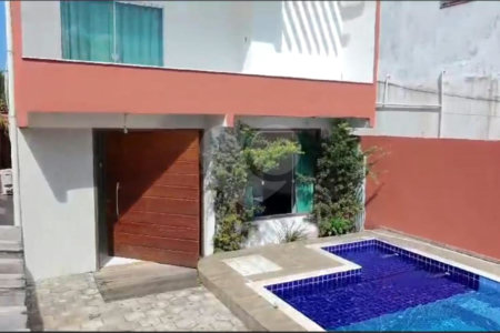 Casa à venda com 4 suítes no Centro, Santa Cruz Cabrália, BA