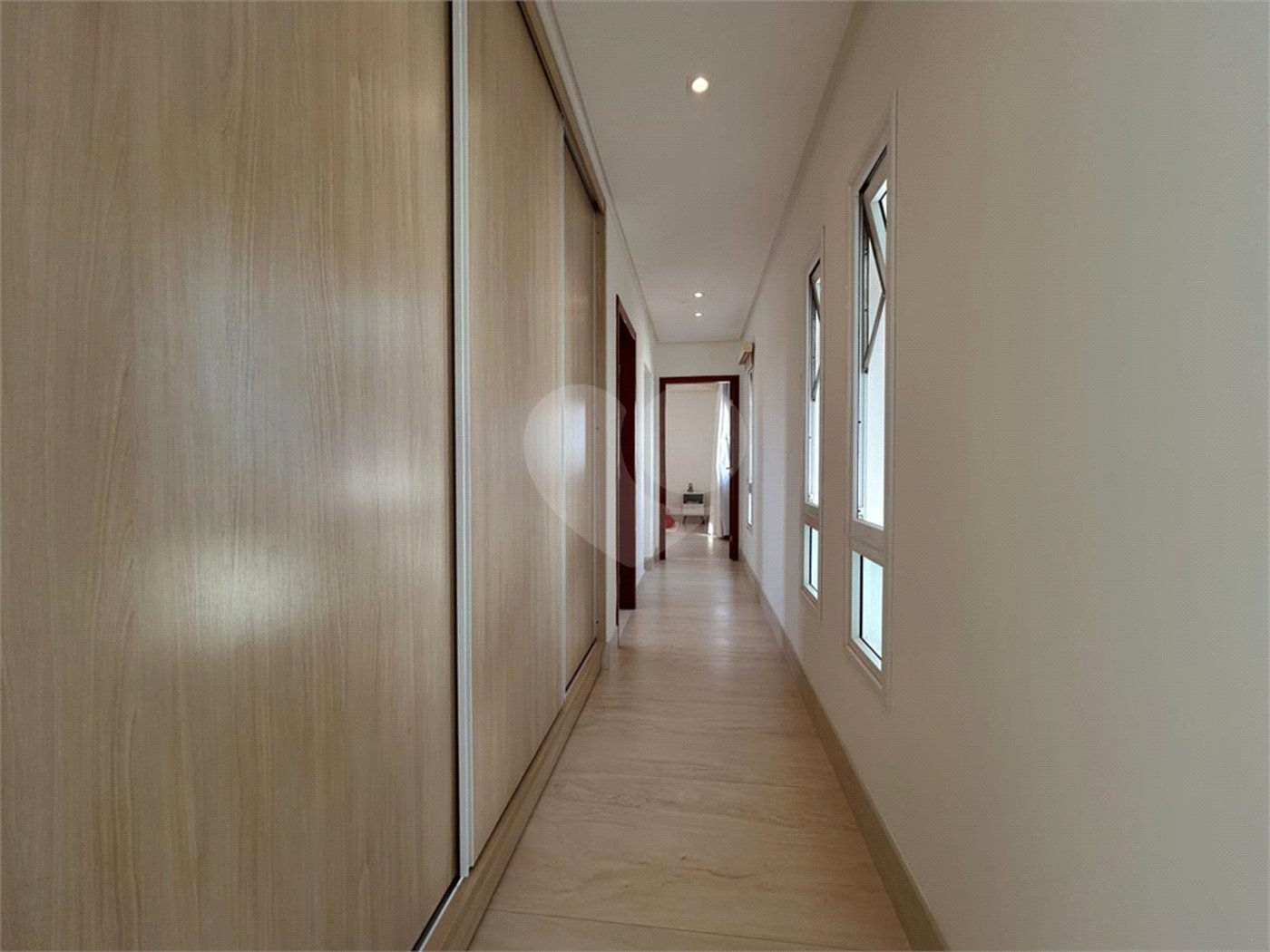 Casa à venda com 5 quartos, sendo 1 suíte, em Orla Norte, Porto Seguro, BA