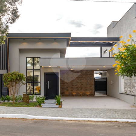 Casa à venda com 3 quartos, sendo 1 suíte, no condomínio Reserva do Vale, Caçapava - SP