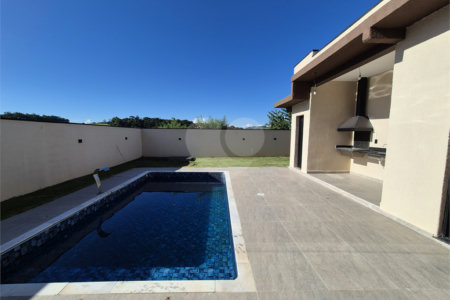 Casa à venda com 3 quartos, sendo 1 suíte, em Jardim Paraíso da Usina, Atibaia, SP