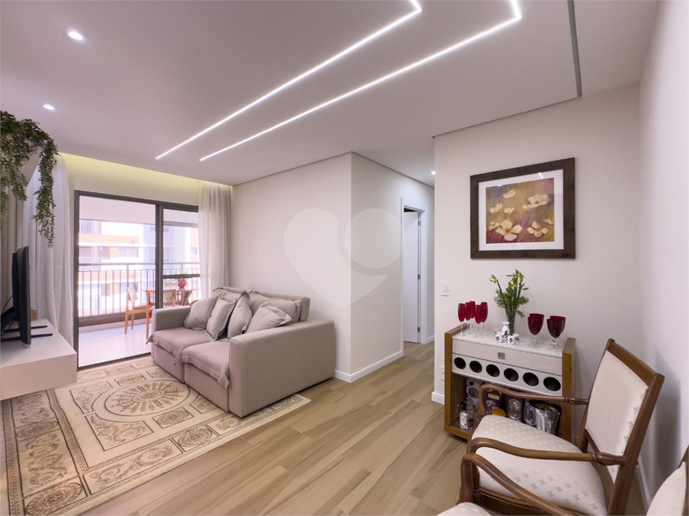 Apartamento à venda com 2 quartos, sendo 1 suíte,  em Jardim Prudência, São Paulo, SP