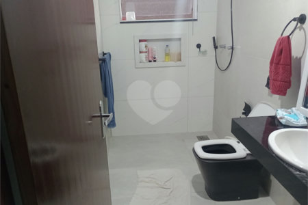 Casa à venda ou para alugar com 3 quartos, sendo 1 suíte, em Jardim Alvorada, Itapetininga, SP