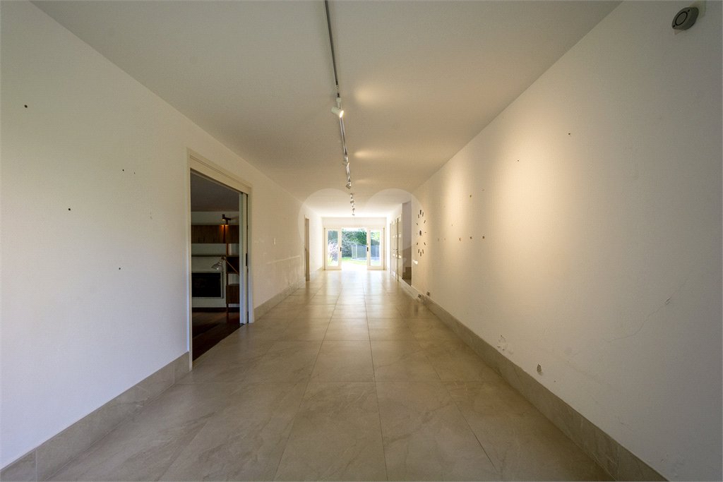 Casa à venda com 4 suítes no condomínio Chácara Flora, São Paulo - SP