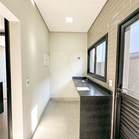 Casa à venda com 3 suítes no condomínio Residencial Mont'alcino, Valinhos - SP
