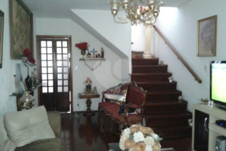 Sobrado à venda com 5 quartos, sendo 1 suíte, em Vila Mazzei, São Paulo, SP