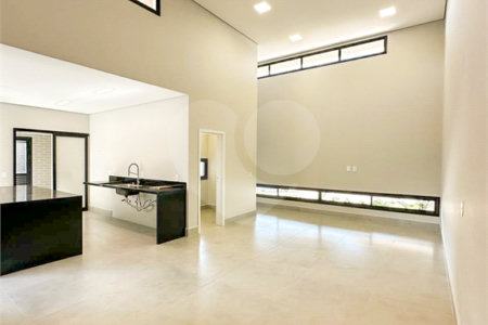 Casa à venda com 3 suítes no condomínio Residencial Mont'alcino, Valinhos - SP
