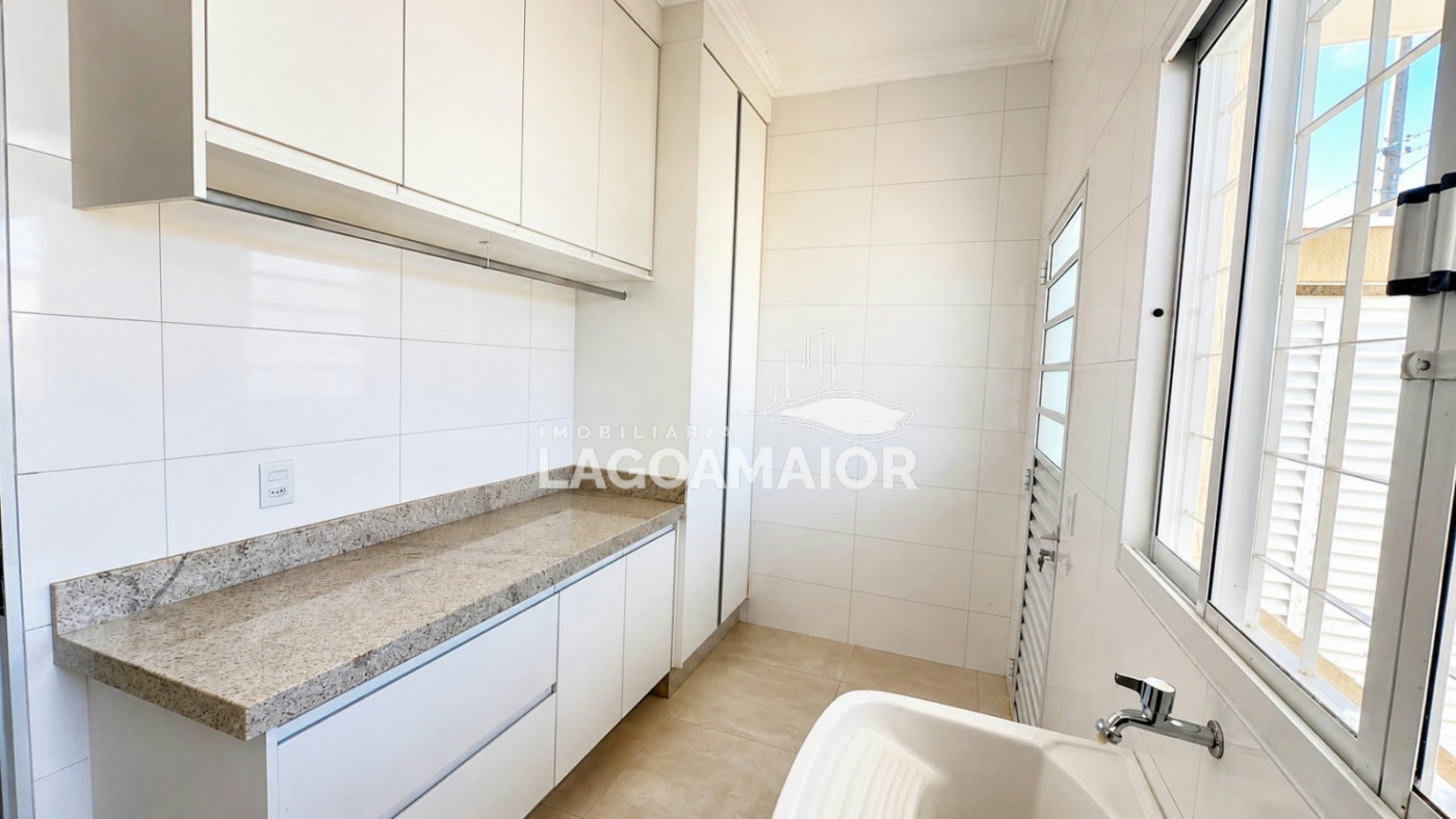 Casa à venda no condomínio Alto Dos Ipês, Três Lagoas - MS