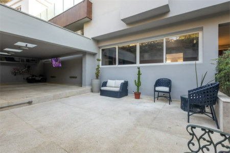 Casa à venda com 4 suítes em Jardim Guedala, São Paulo, SP