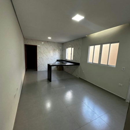 Casa à venda com 2 quartos, sendo 1 suíte, Itanhaém - SP