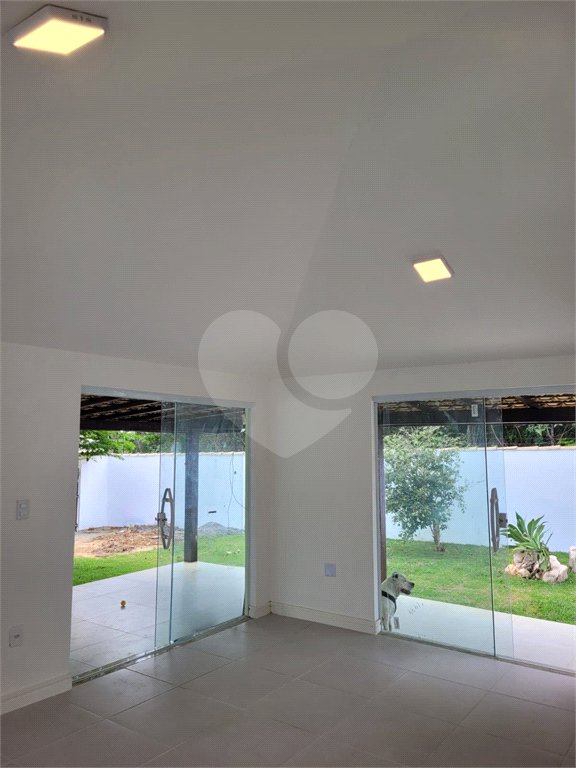 Terreno em condomínio à venda com 3 quartos, sendo 2 suítes, em Caravelas, Armação dos Búzios, RJ