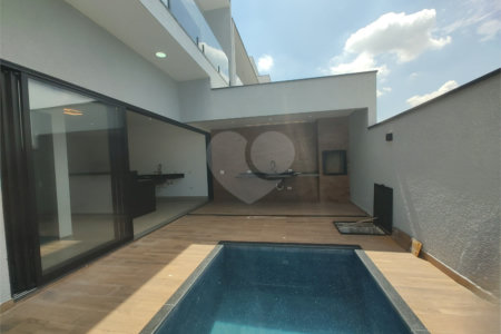 Casa à venda com 3 suítes no condomínio Terras de São Francisco, Sorocaba - SP